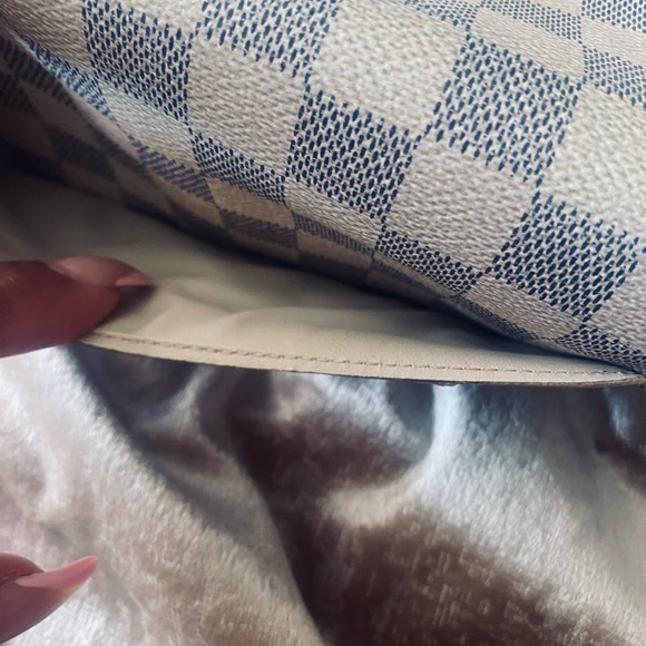 Louis Vuitton Damier Azur Wallet - Cream and Blue (Sarah Wallet) - Picture 10 of 12